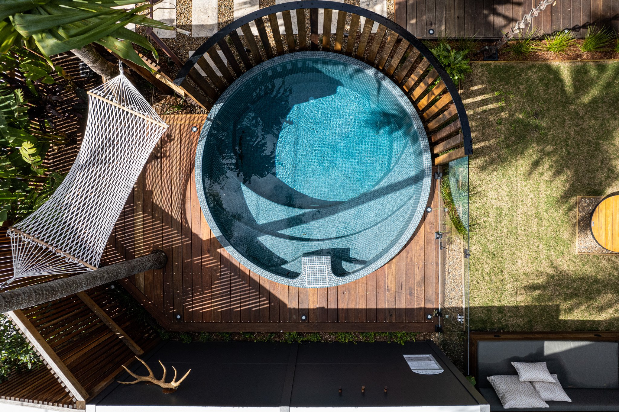 Benefits of a Concrete Swimming Pool